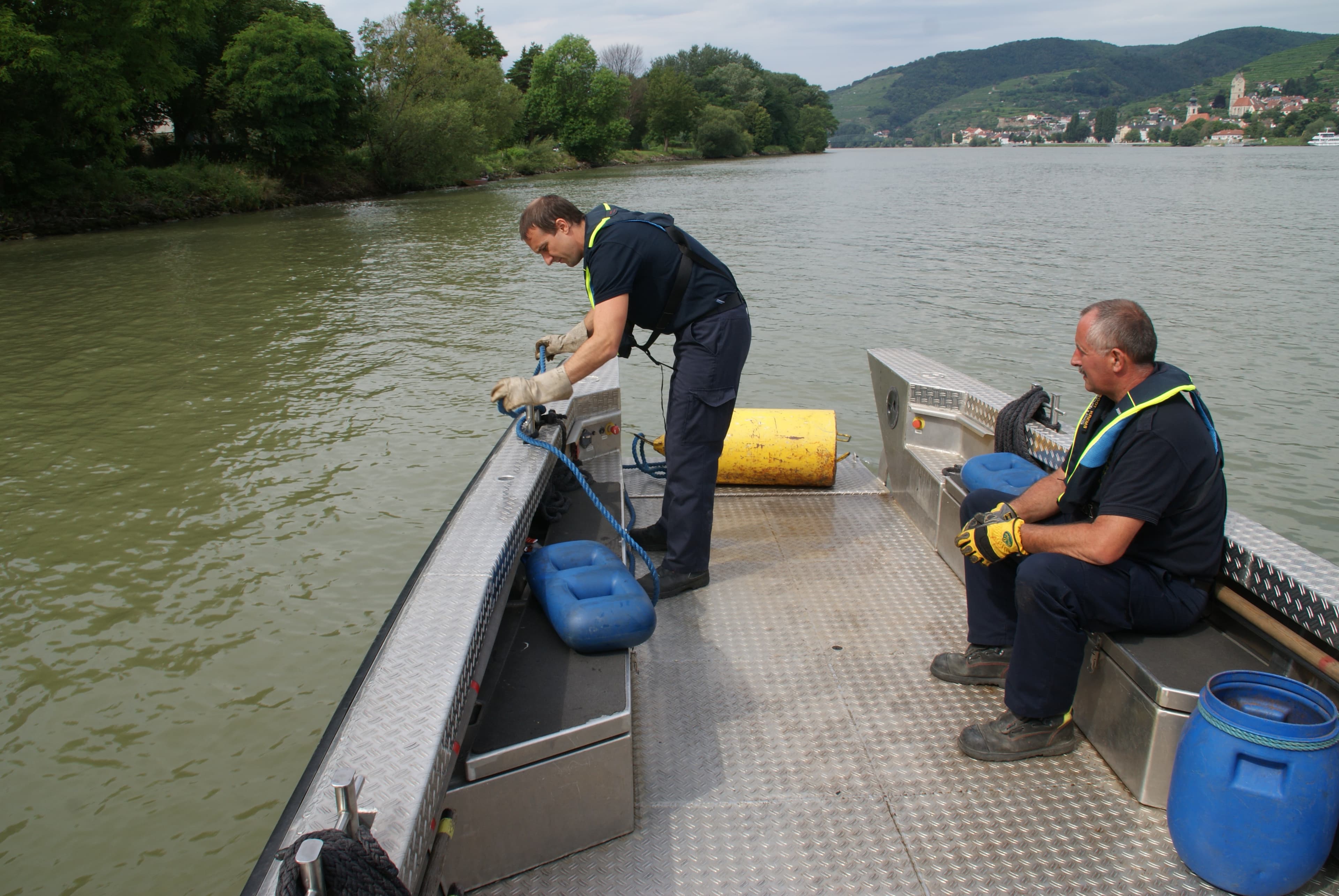 Gallery image 7 - Ausbildungsprüfung Feuerwehrboot in Gold