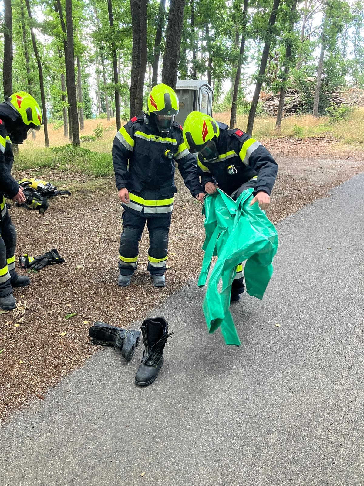 Gallery image 5 - Schadstoffübung am Föhrenteich